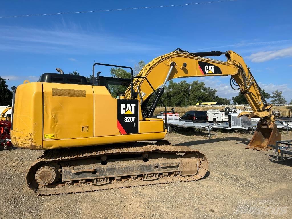 CAT 320 FL Excavatoare pe șenile
