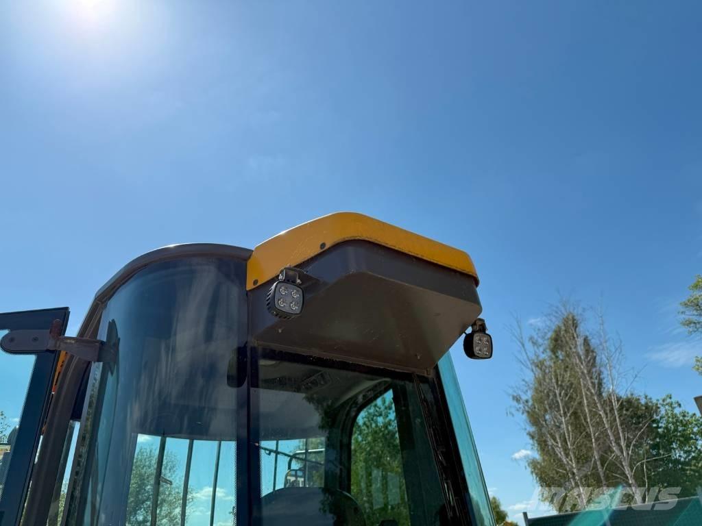 Mecalac 6 SMDX Minitractor de teren