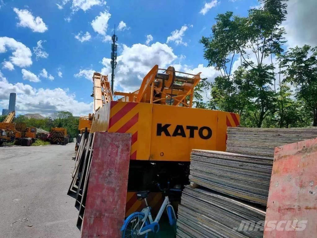 Kato NK 400 E Macara pentru orice teren