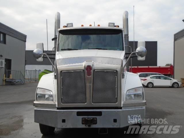 Kenworth T 880 Autotractoare