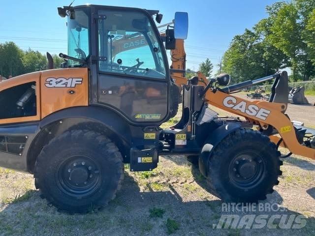 CASE 321 F Incarcator pe pneuri