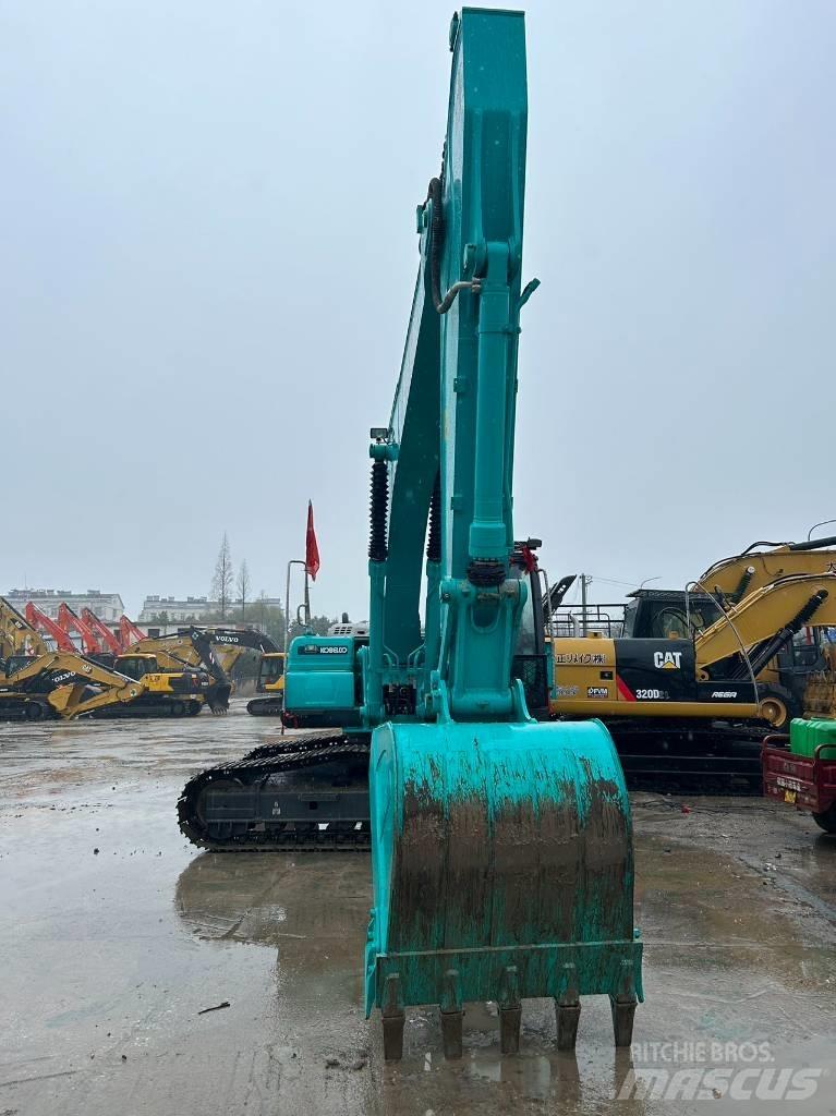 Kobelco SK200D Excavatoare pe șenile
