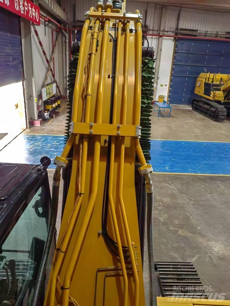 CAT 2021 CAT 330 Excavatoare cu roti