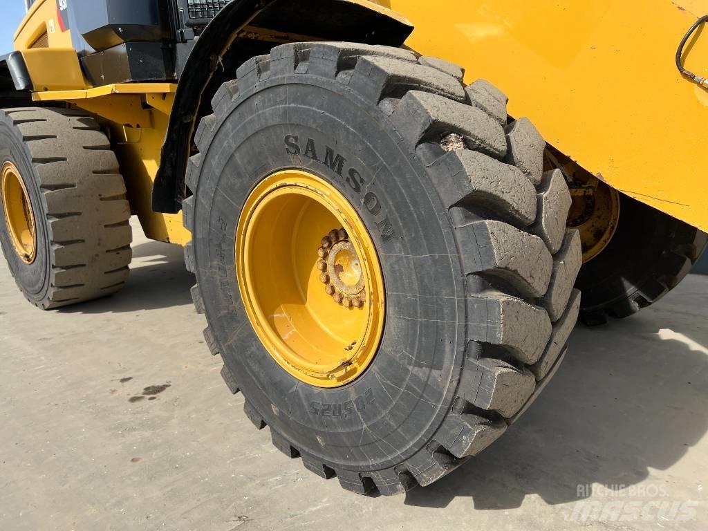 CAT 930K Incarcator pe pneuri
