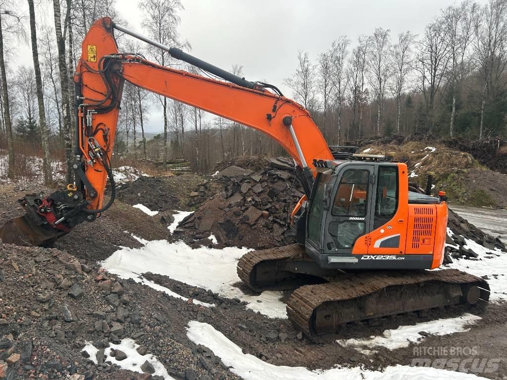 Doosan DX 235 LCR-5 Excavatoare pe șenile
