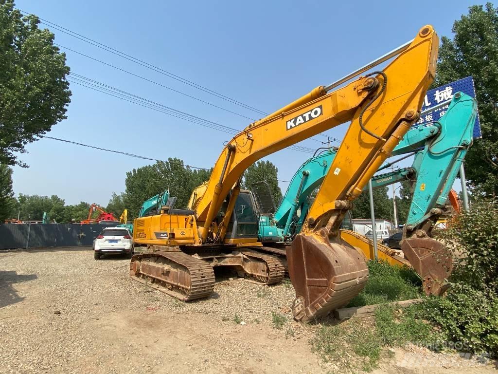 Kato HD 1023 R Excavatoare pe șenile
