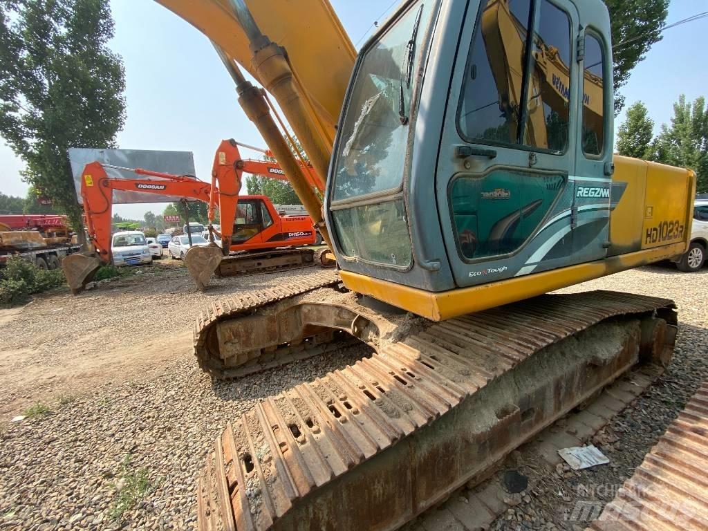 Kato HD 1023 R Excavatoare pe șenile
