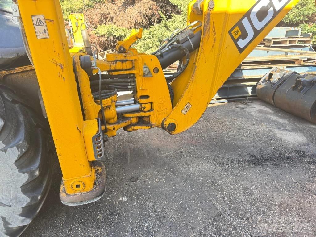 JCB 3 CX 14 MF Buldoexcavatoare