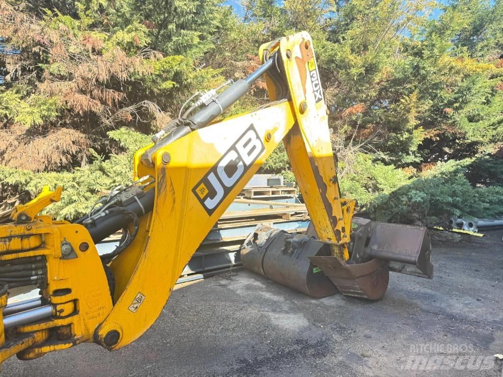 JCB 3 CX 14 MF Buldoexcavatoare
