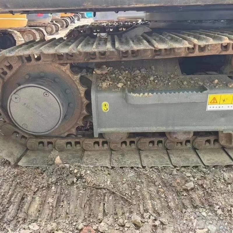 Volvo EC 80 Excavatoare pe șenile

