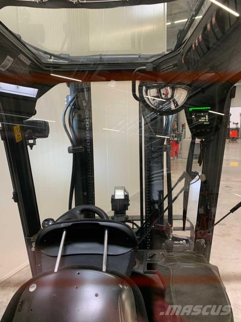 Linde E16 Stivuitor electric