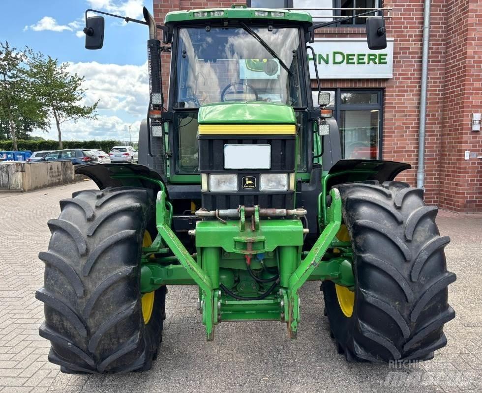 John Deere 6610 Tractoare