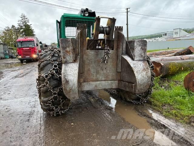 Timberjack 240C Utilaje de manevrarea a bustenilor