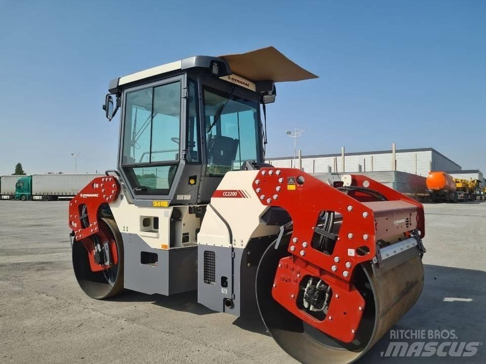 Dynapac CC2200 Cilindri compactori dubli
