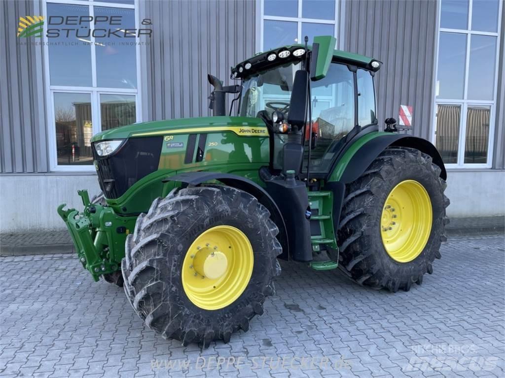 John Deere 6R 250 Tractoare