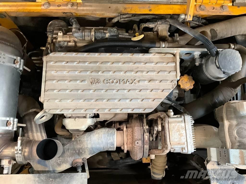 JCB JS 130 LC Excavatoare pe șenile
