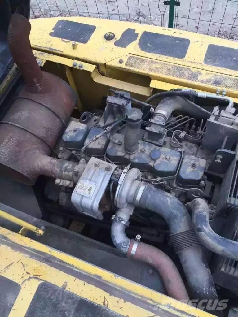 Komatsu pc200-7 Excavatoare pe șenile
