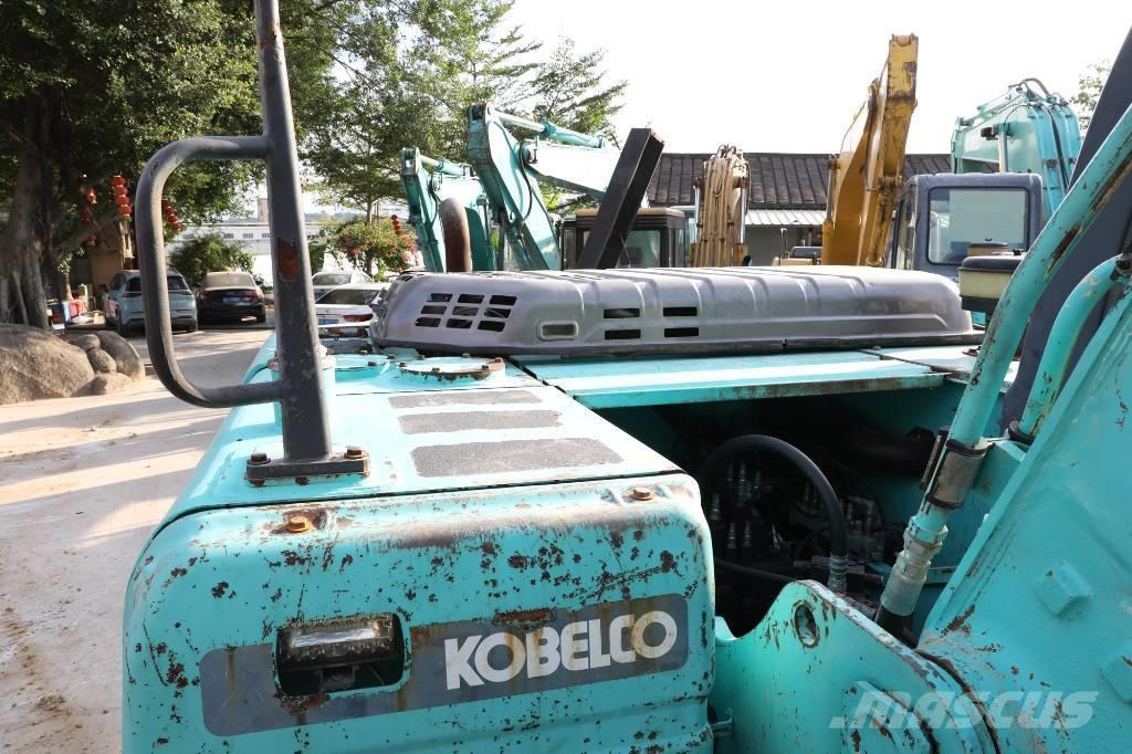 Kobelco SK 210-8 Excavatoare pe șenile
