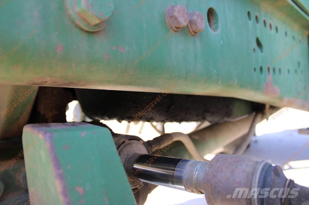 John Deere 6610 Tractoare