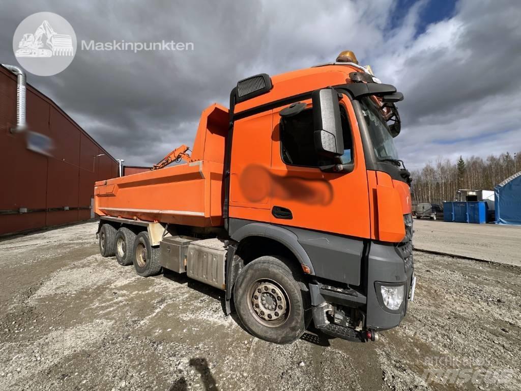 Mercedes-Benz Arocs Autobasculanta