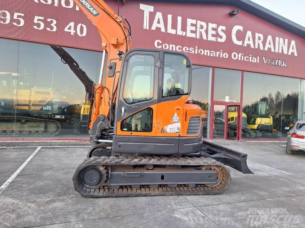 Doosan DX 80 R Excavatoare 7t - 12t