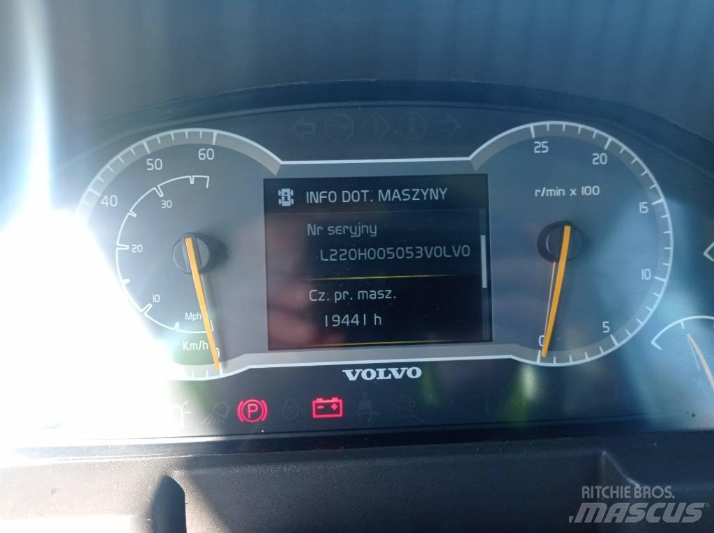Volvo L 220 H Incarcator pe pneuri