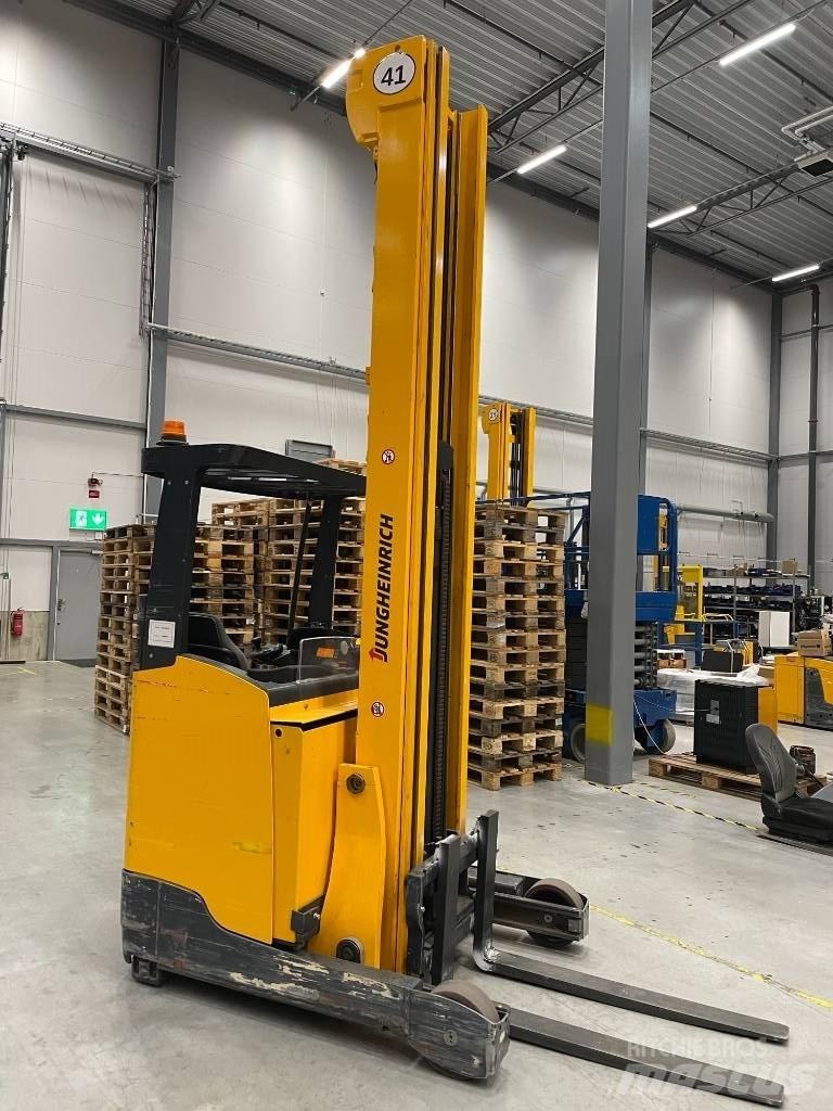 Jungheinrich ETV 214 Stivuitor cu catarg retractabil