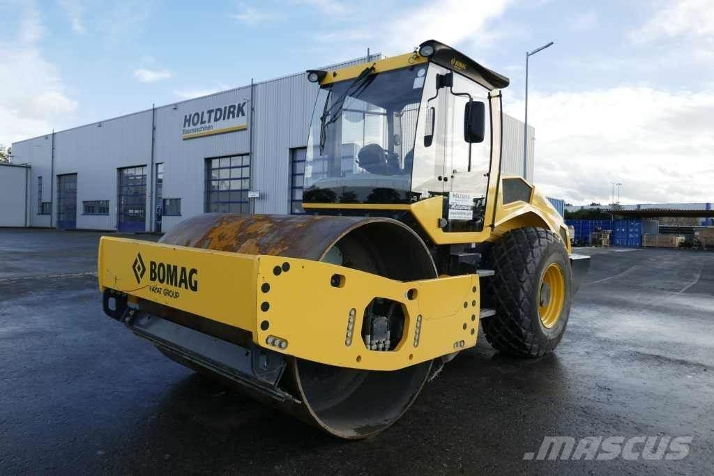 Bomag BW 213 D-5 Compactoare sol