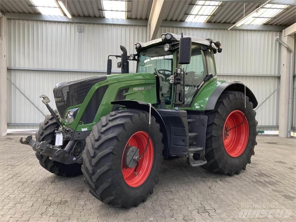 Fendt 933 Vario Tractoare