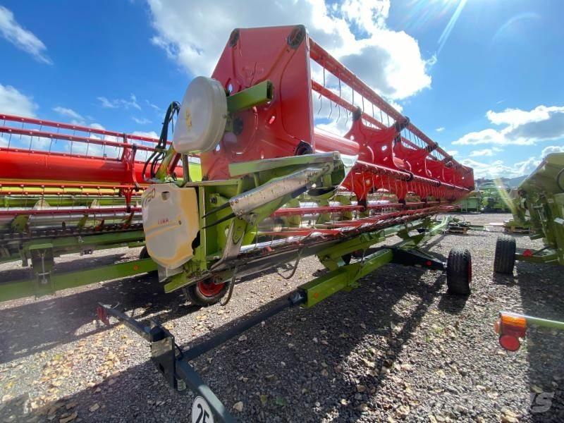 CLAAS LEXION 750 Combine de secerat