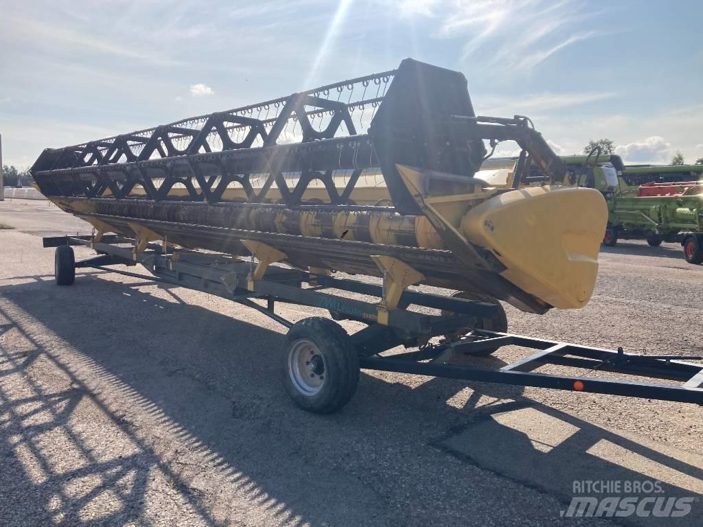 New Holland CR 9090 Combine de secerat