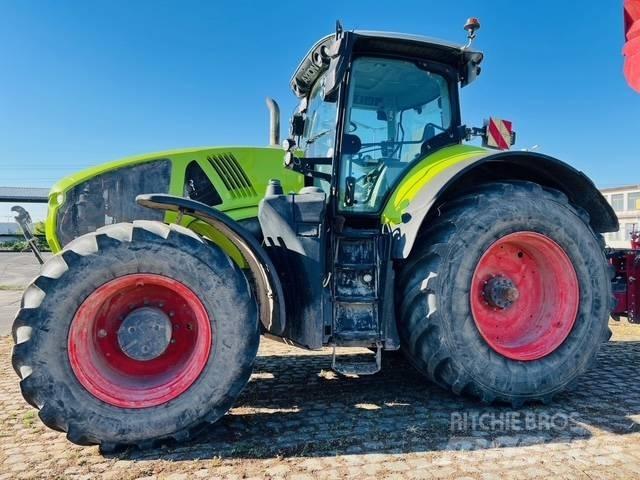 CLAAS Axion 950 Tractoare