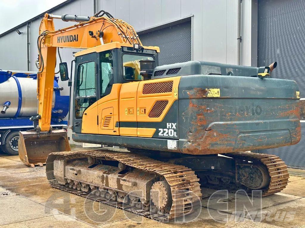 Hyundai HX220L Excavatoare pe șenile
