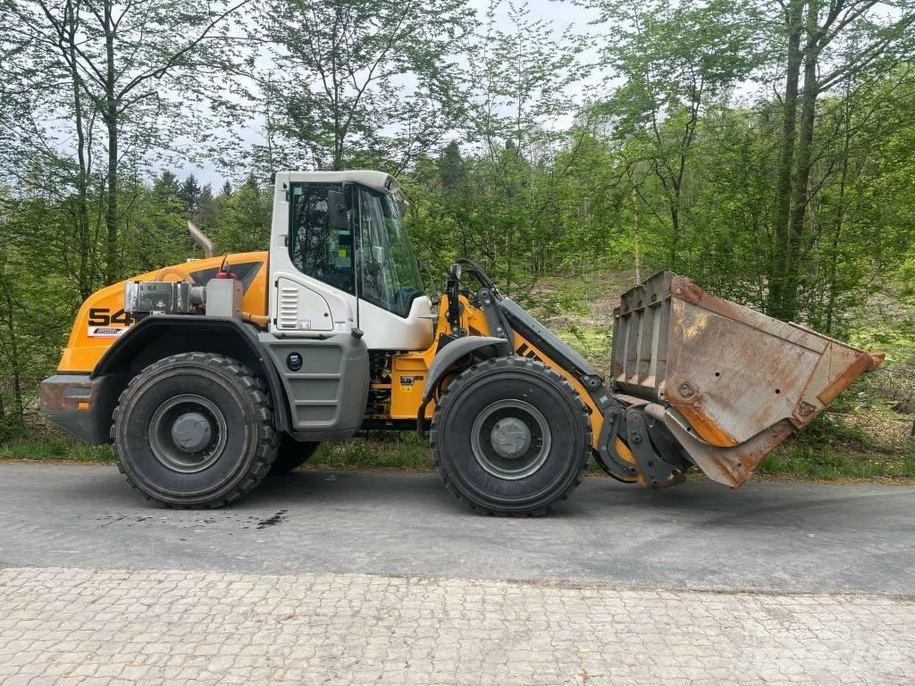 Liebherr L546 Incarcator pe pneuri