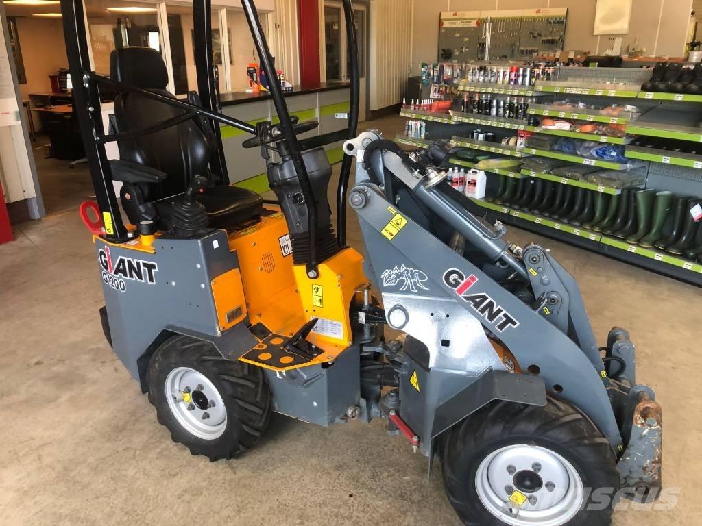 GiANT G 1200 Incarcatoare multifunctionale
