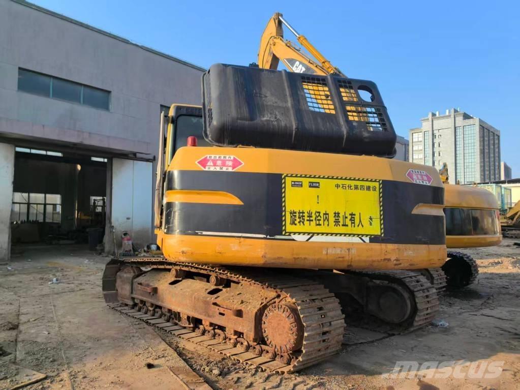 CAT 320BL Excavatoare pe șenile

