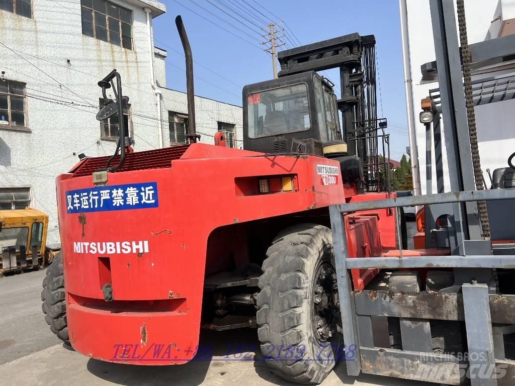 Mitsubishi FD300 Stivuitoare telescopice