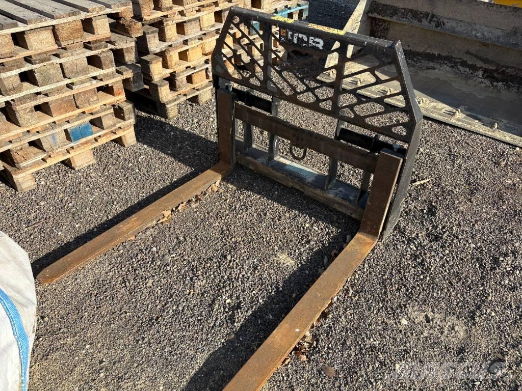 JCB 250 T4 Mini incarcatoare