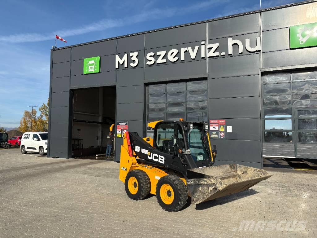 JCB 250 T4 Mini incarcatoare