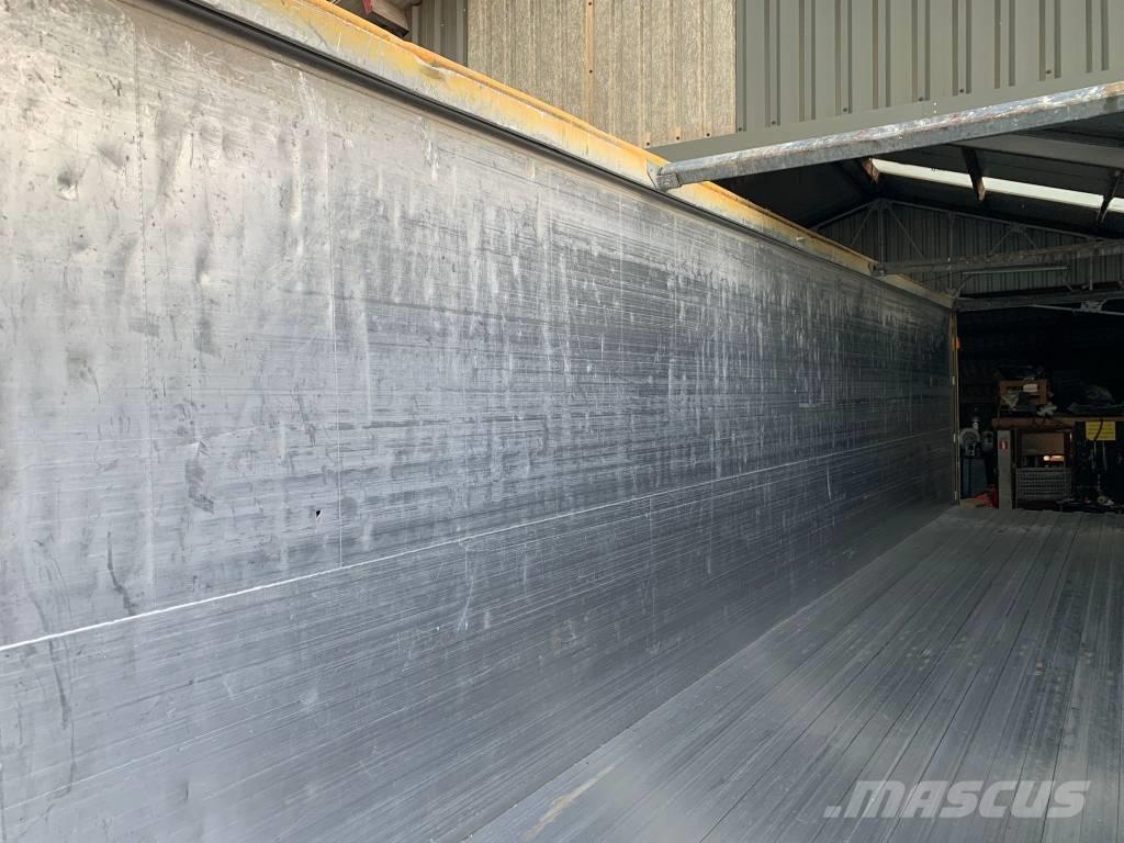 Kraker Walking floor Remorci usoare