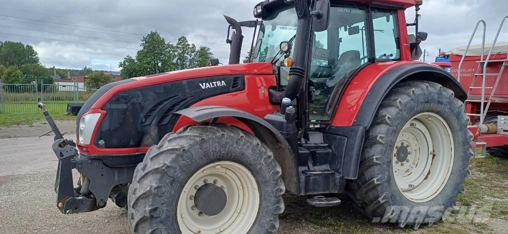 Valtra T 203 Tractoare