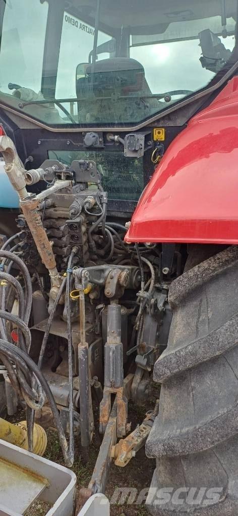 Valtra T 203 Tractoare