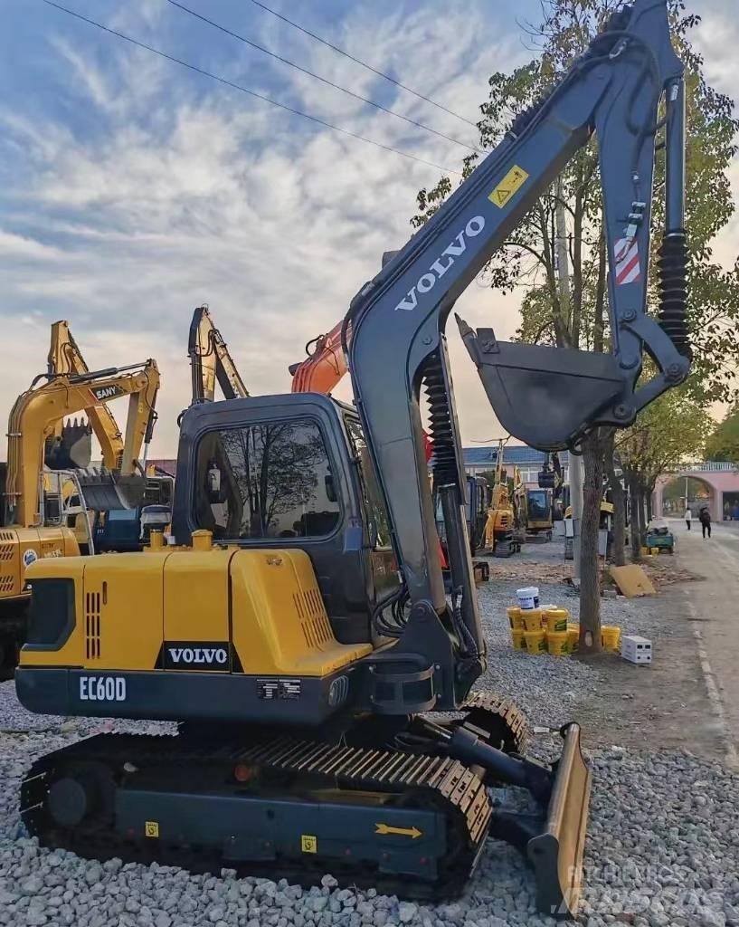 Volvo EC 60 Excavatoare pe șenile
