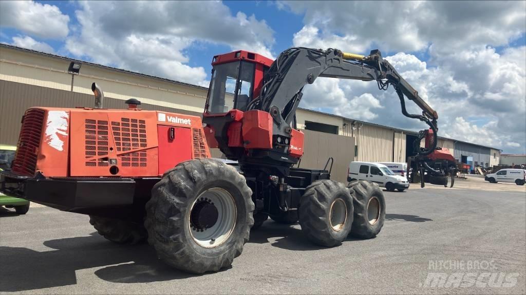 Valmet 941 Combine forestiere