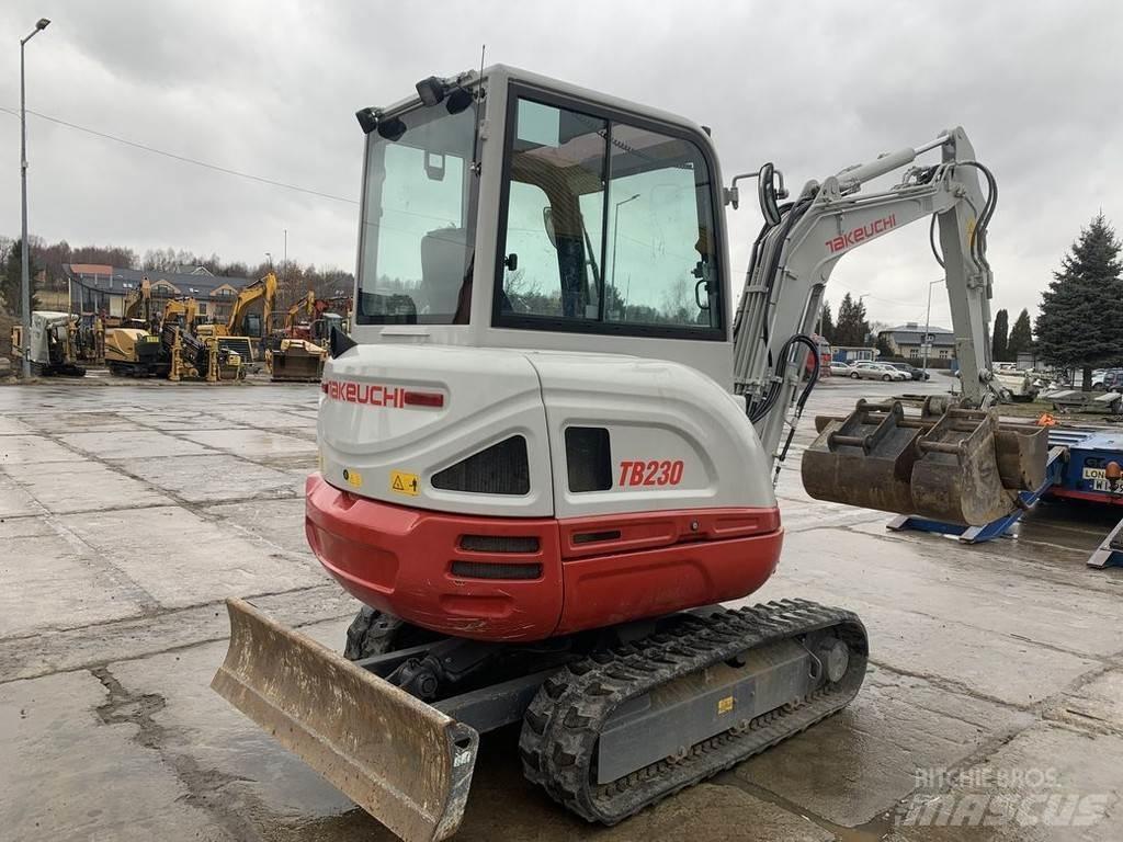 Takeuchi TB230 V3 Mini excavatoare < 7t