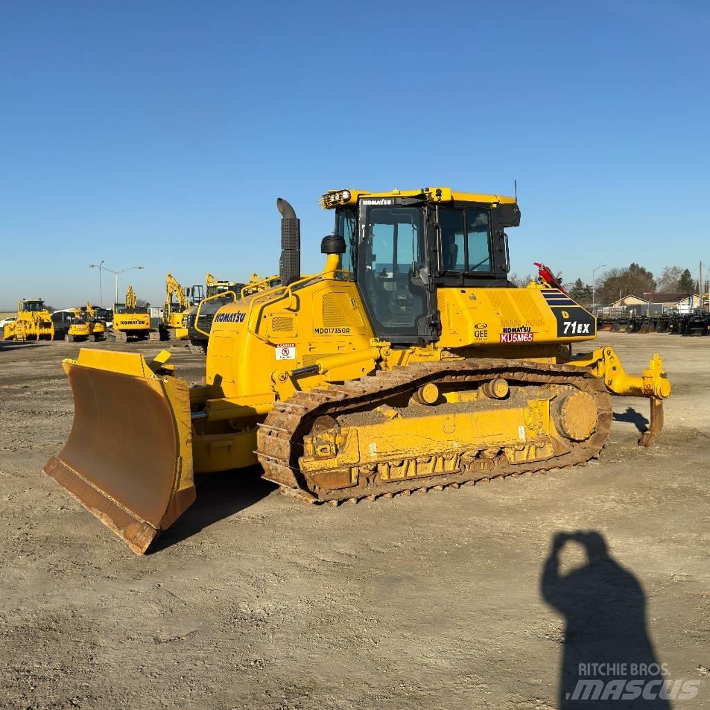 Komatsu D71EX-24 Buldozere pe senile