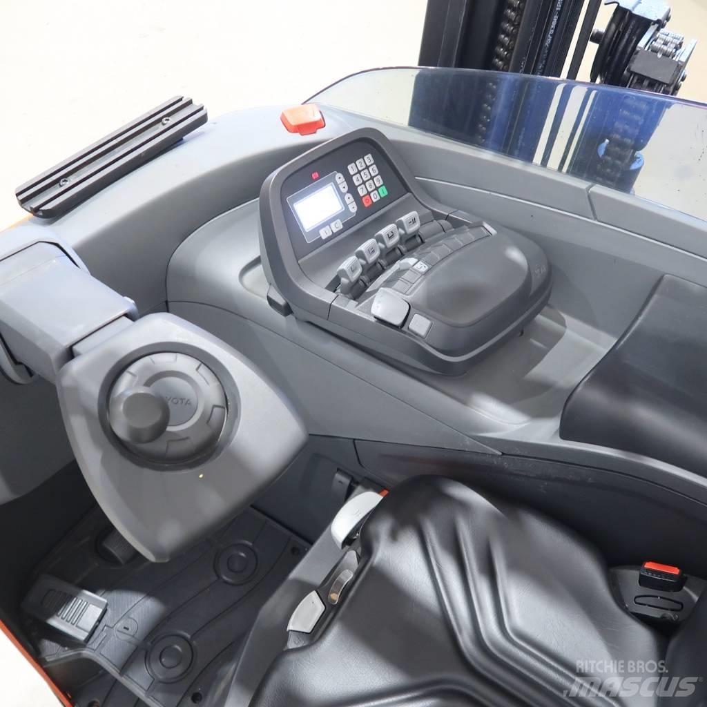 Toyota RRE140H Stivuitor cu catarg retractabil