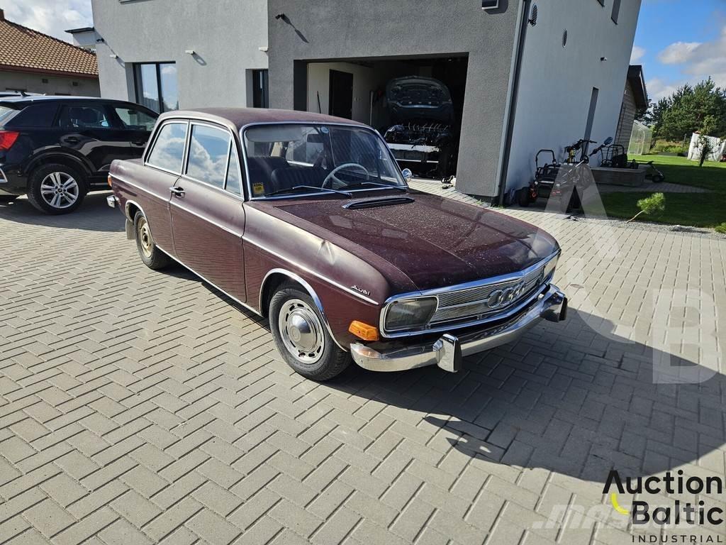 Audi 60 Masini