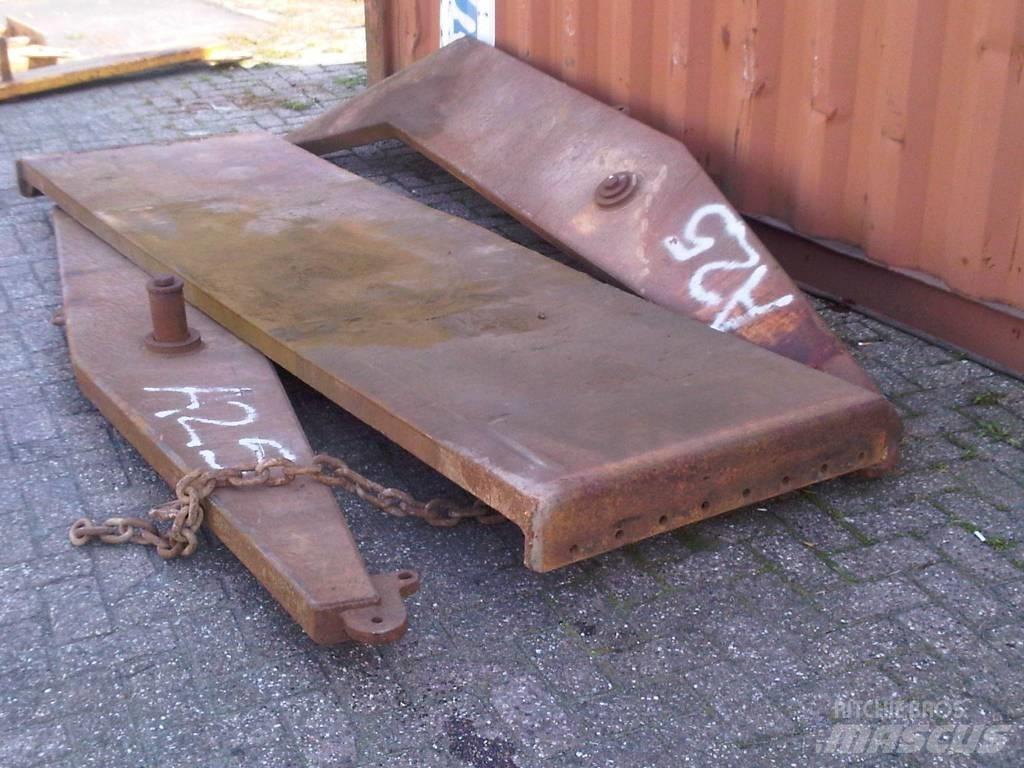 Volvo A25 tailgates Sasiuri si suspensii