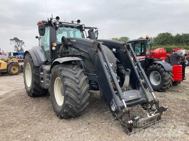 Valtra T214 Versu Tractoare